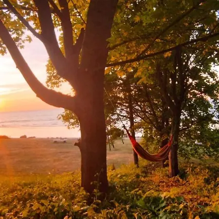 Mereaeaere Glamping Ja Rannamaja Liimala Exterior photo