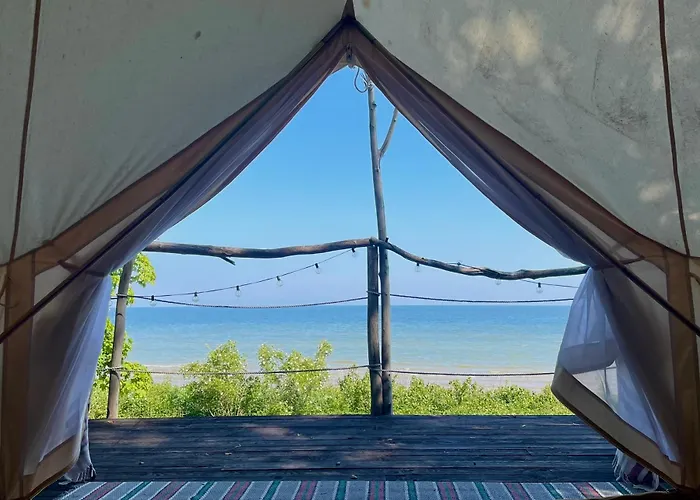 Mereaeaere Glamping Ja Rannamaja