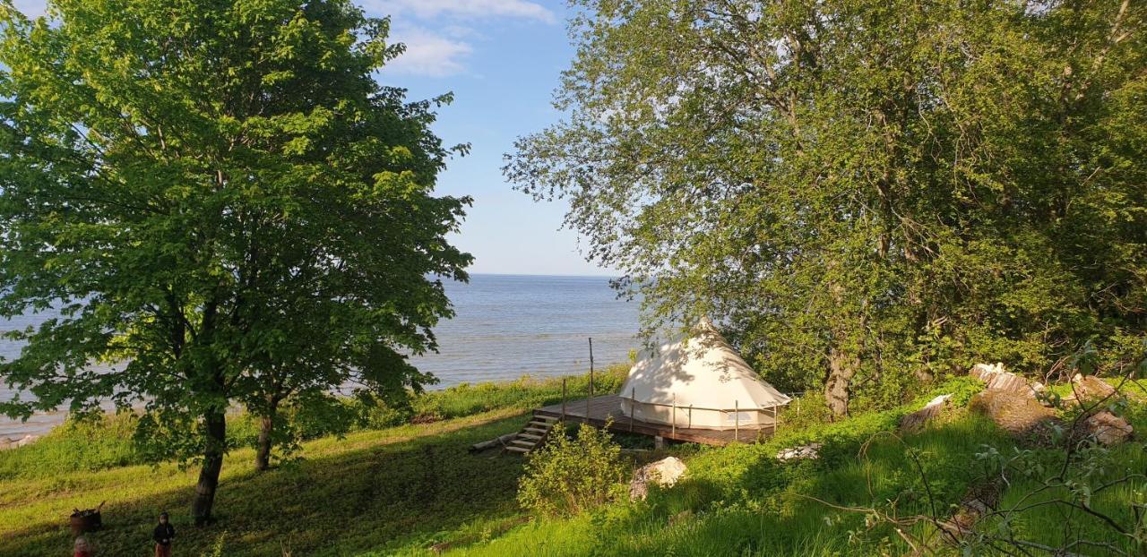 Mereaeaere Glamping Ja Rannamaja Luxury tent