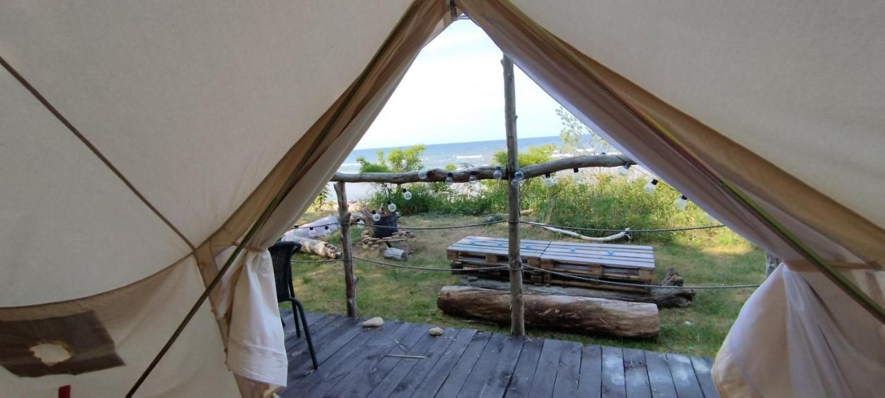Luxury tent Mereaeaere Glamping Ja Rannamaja