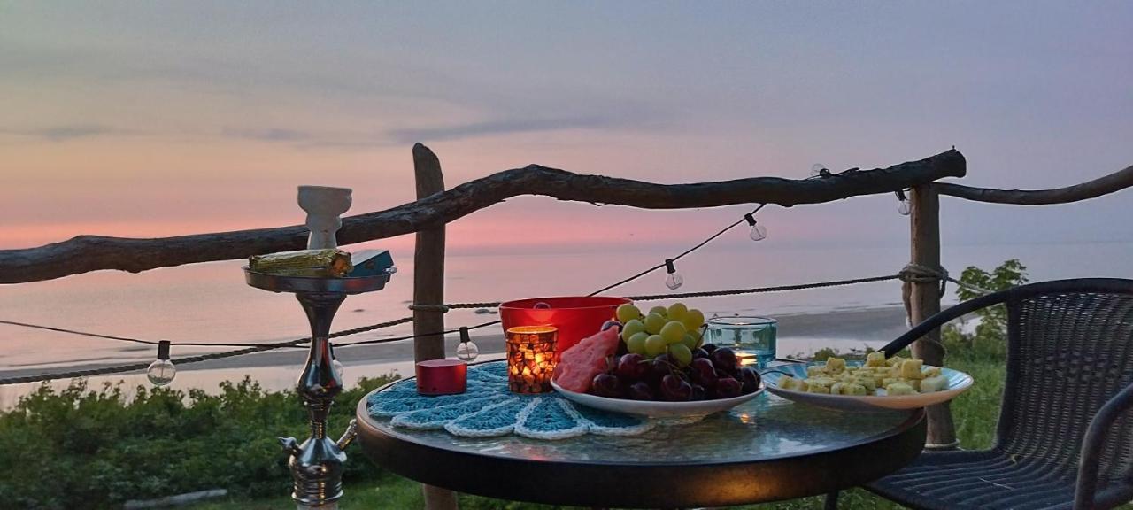 Luxury tent Mereaeaere Glamping Ja Rannamaja